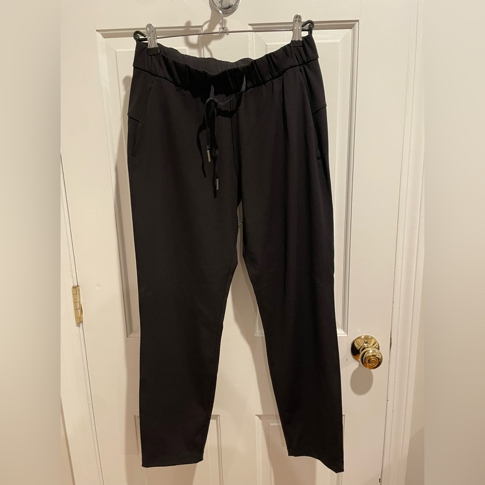 Lululemon On The Fly Pant 28” size 6